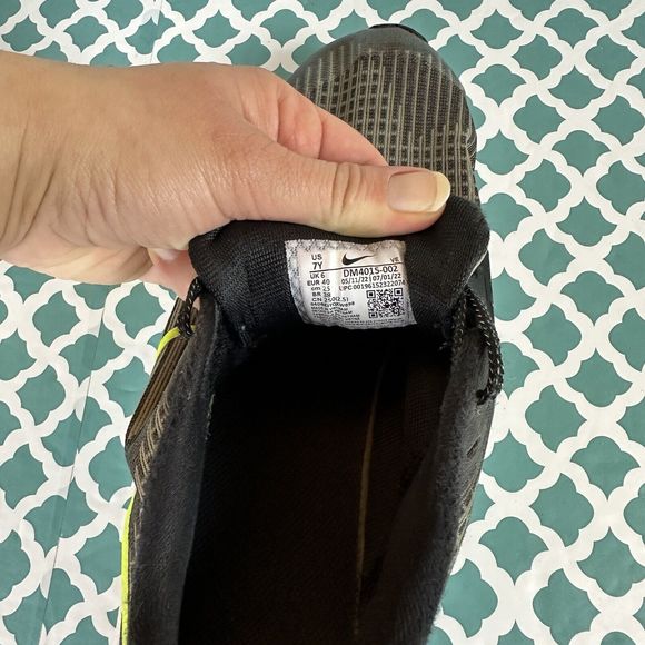 Nike Air Zoom Pegasus 39 NN Black/Volt-Barely Volt DM4015-002 Size 7Y - Picture 8 of 10